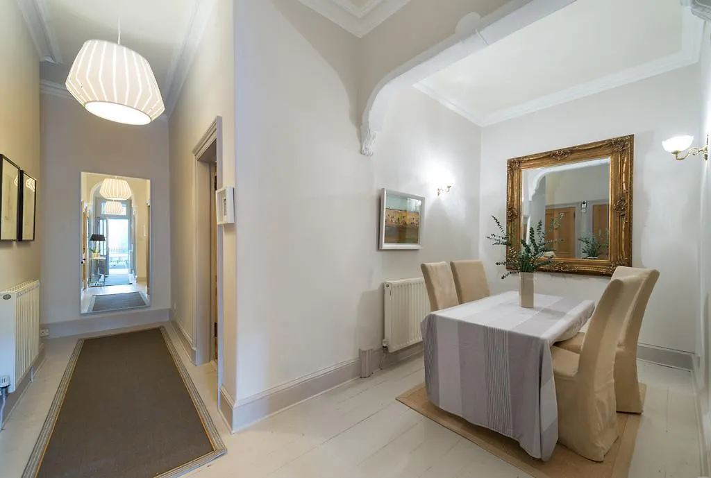 Dean Terrace Apartment Edinburgh